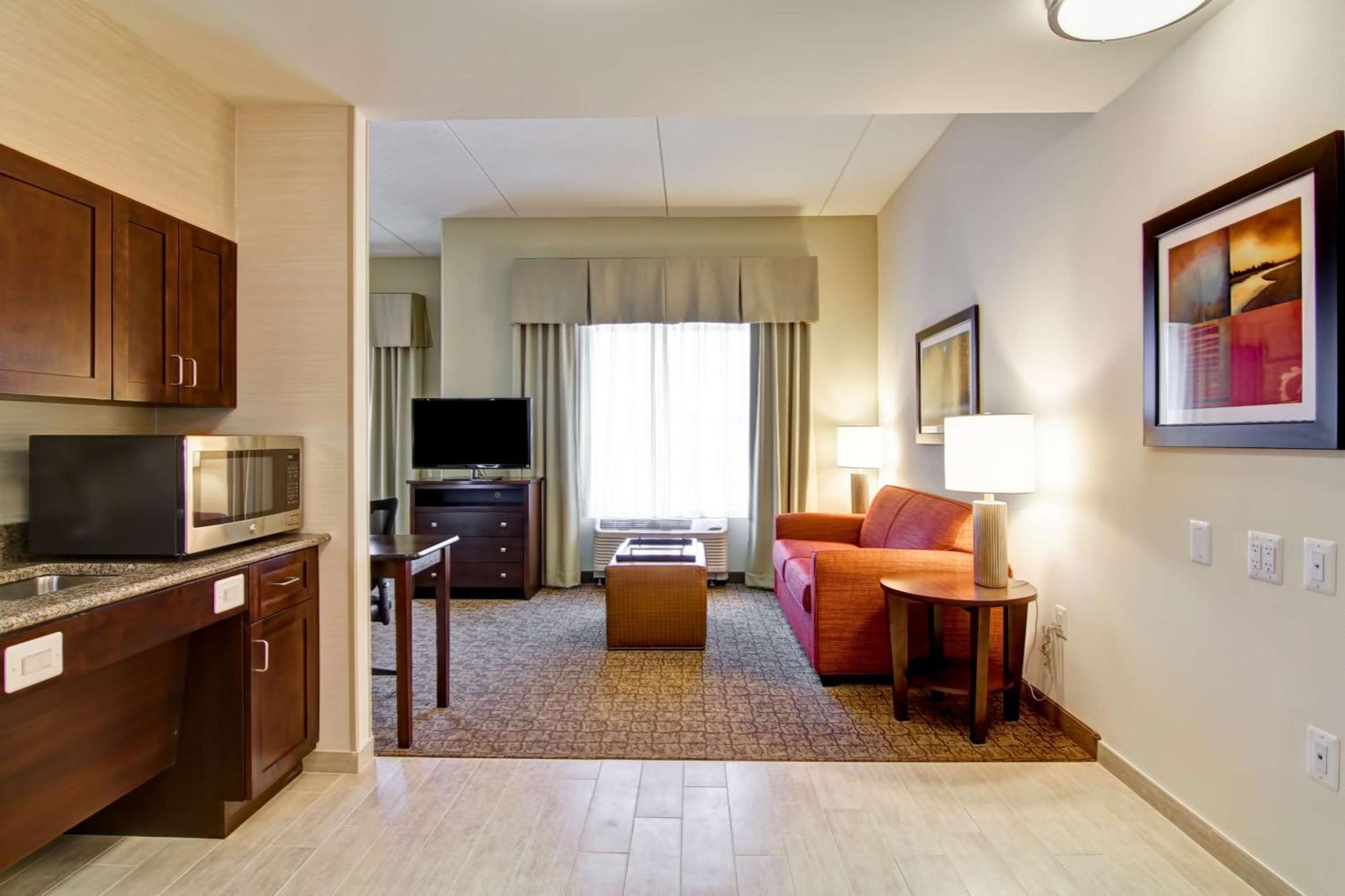 Homewood Suites By Hilton Woodbridge Exterior foto